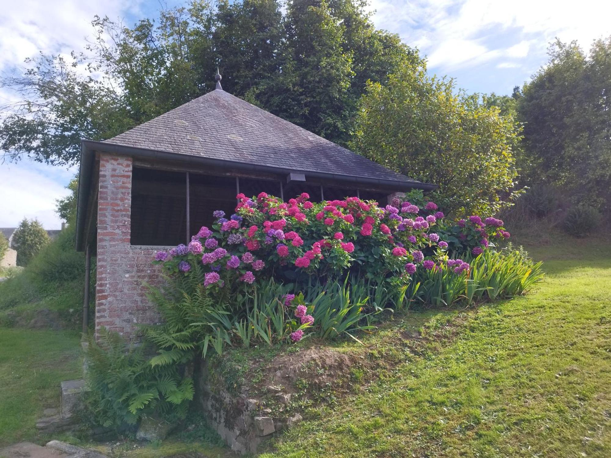 Chalet Des Roches Roche D'Oetre Suisse Normande Saint-Philbert-sur-Orne Екстериор снимка